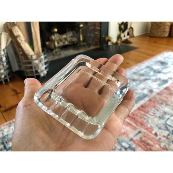 Vintage Clear Glass Ashtray, Art Deco Design Dish, Trinket Dish, Retro Ashtray - Picture 8 of 10